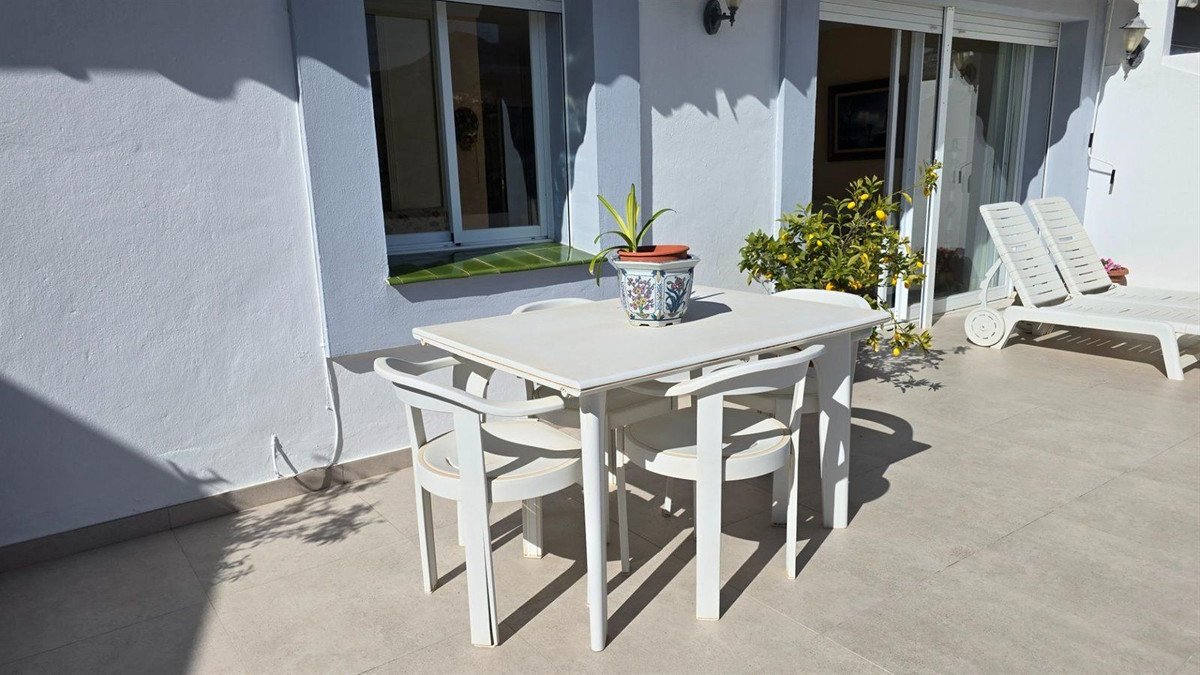 2 Bed Ground Floor Apartment in La Quinta