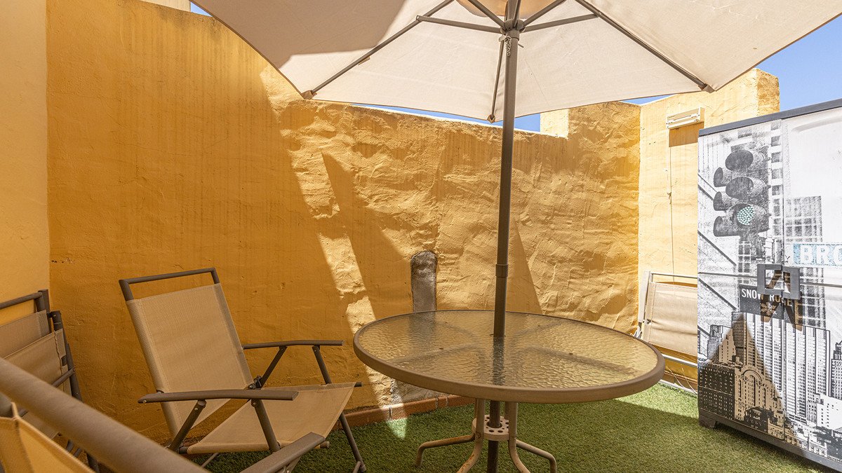 2 Bed Penthouse in La Duquesa
