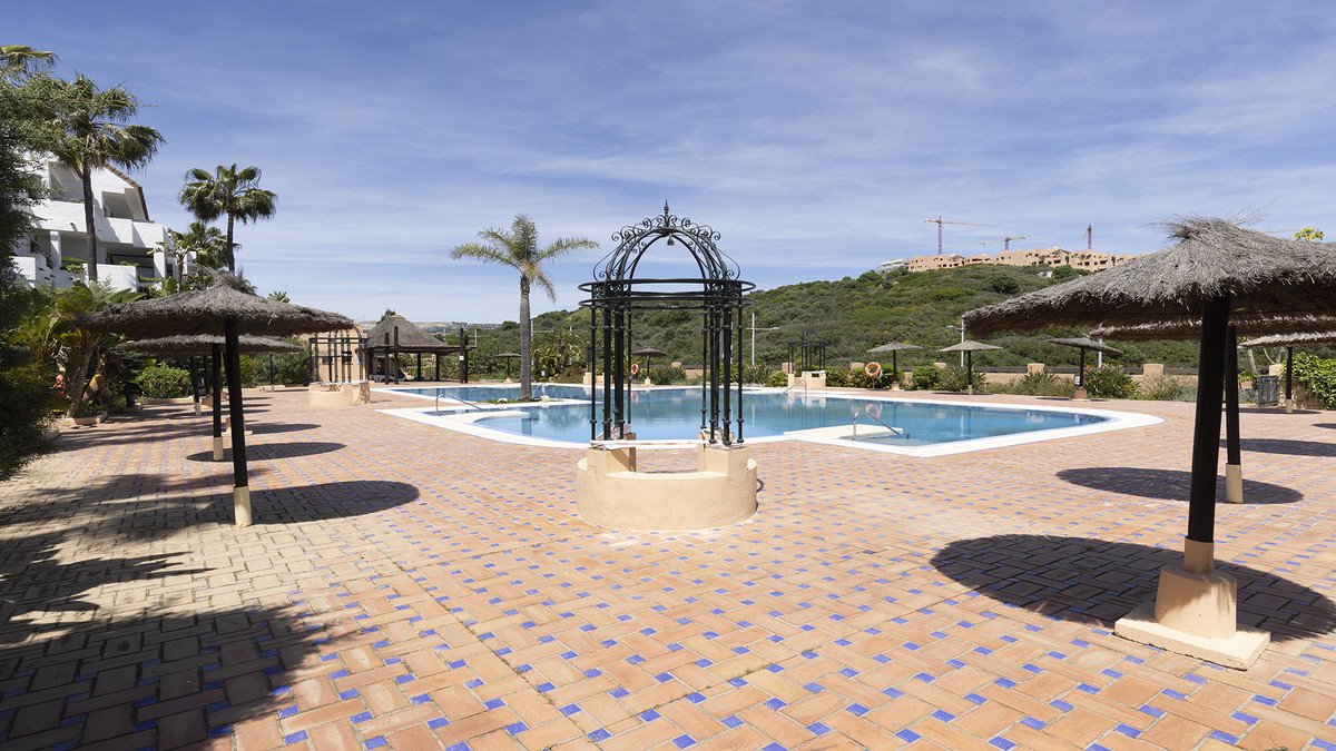 2 Bed Penthouse in La Duquesa