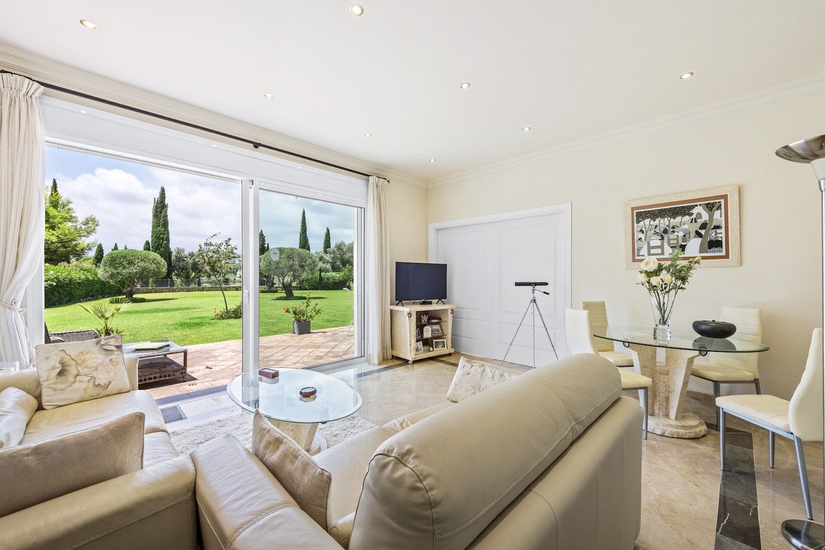 1 Bed Ground Floor Apartment in Los Flamingos