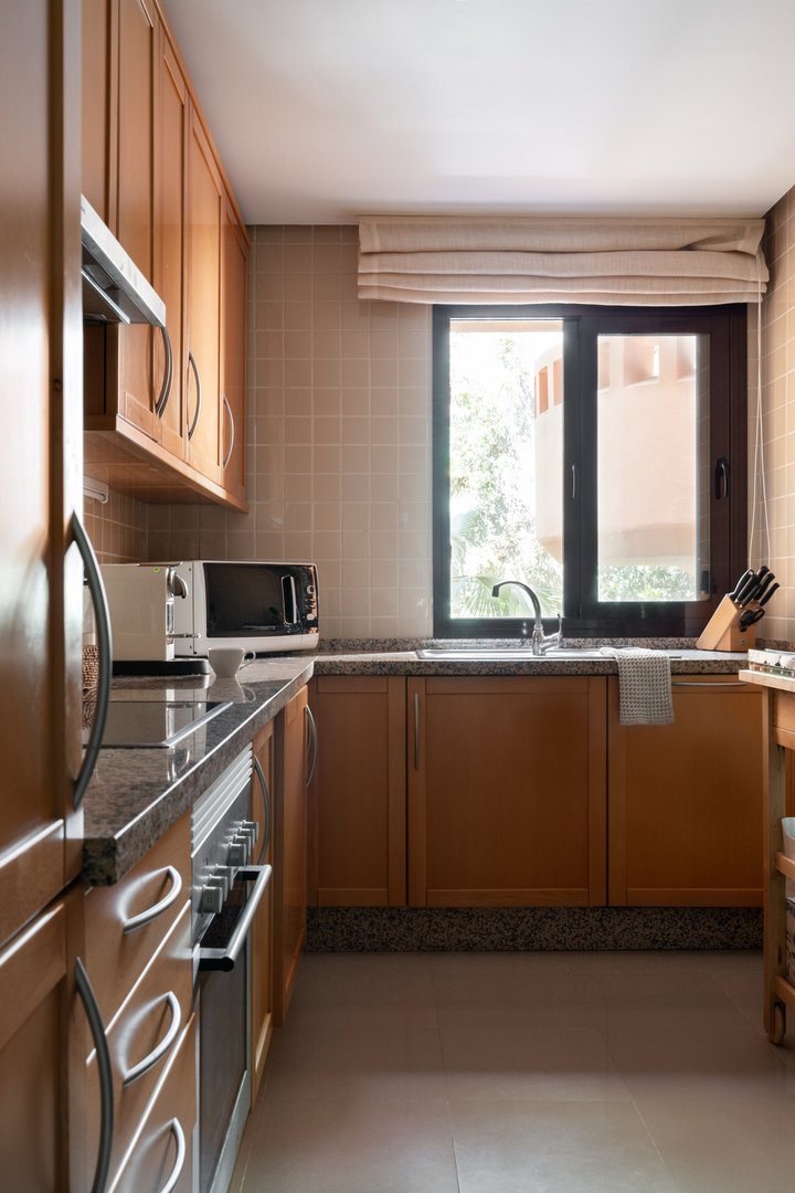 2 Bed Middle Floor Apartment in Benahavís