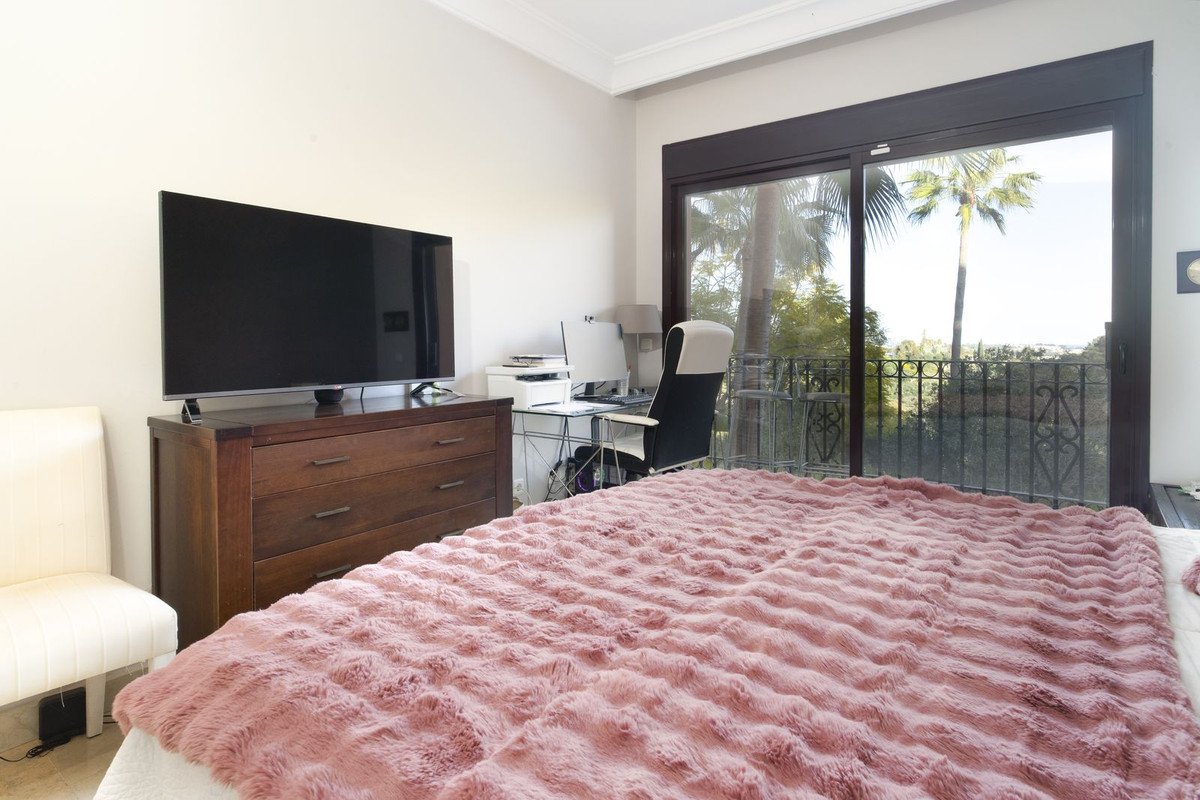 2 Bed Ground Floor Apartment in Los Almendros