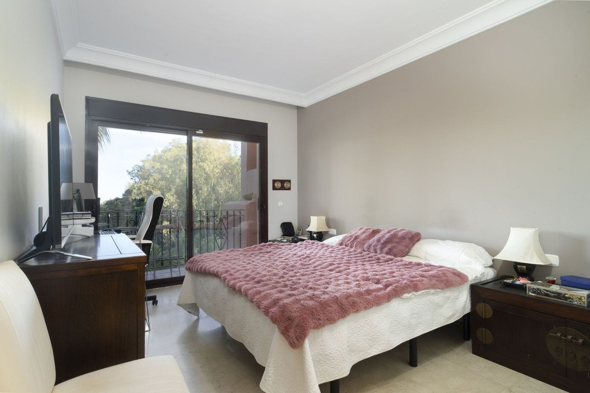 2 Bed Ground Floor Apartment in Los Almendros