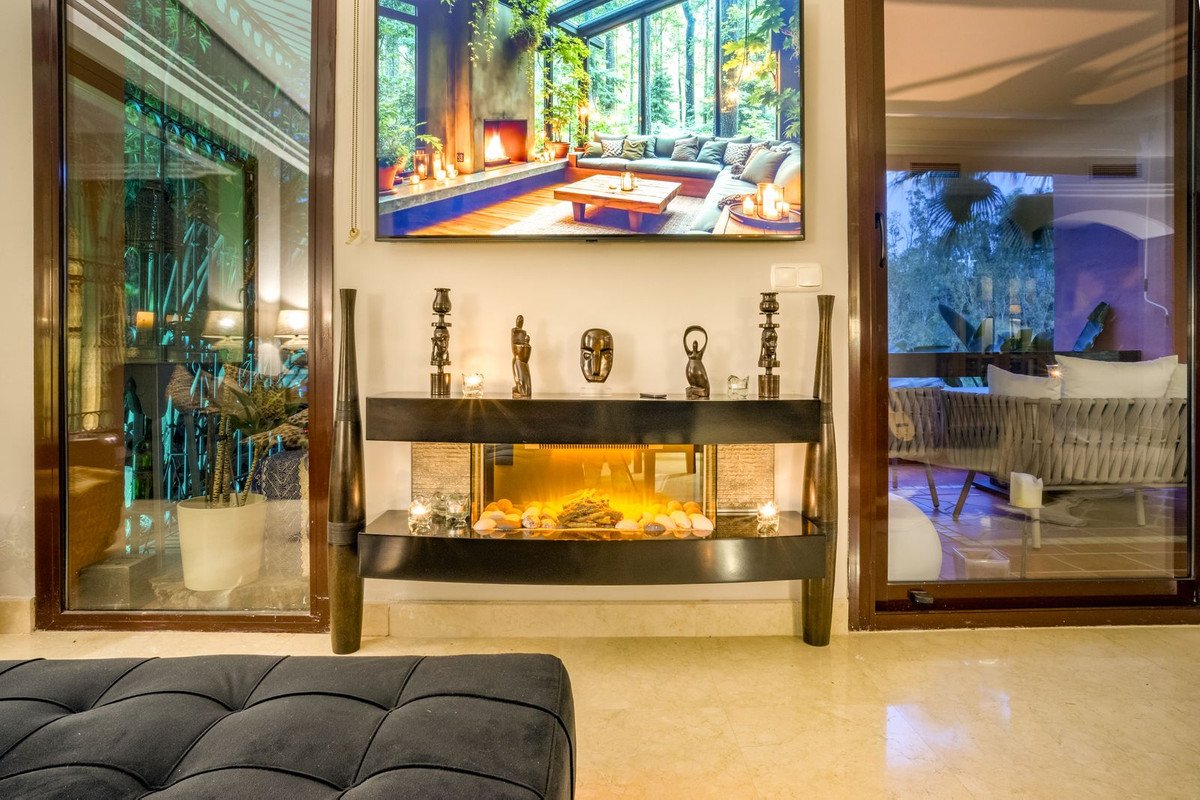 2 Bed Ground Floor Apartment in Los Almendros