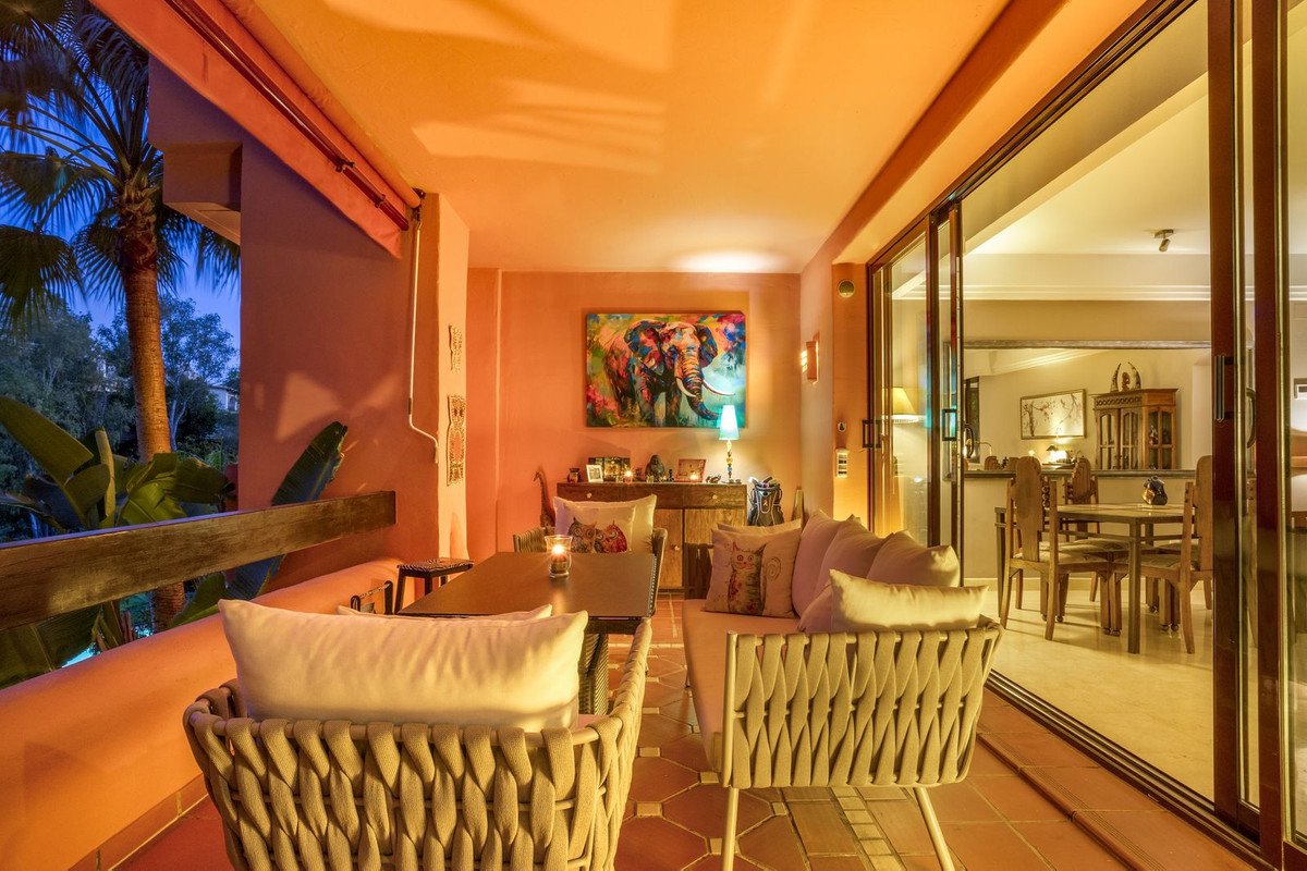 2 Bed Ground Floor Apartment in Los Almendros