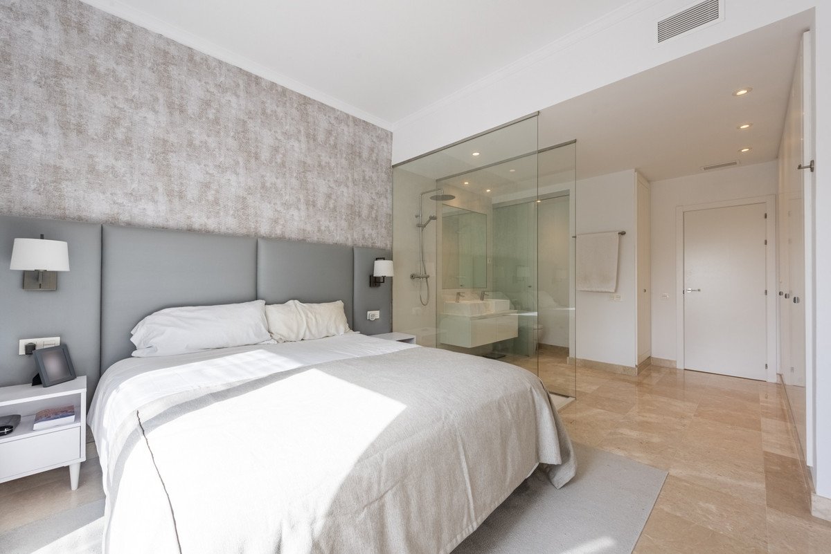 2 Bed Penthouse Duplex in Benahavís