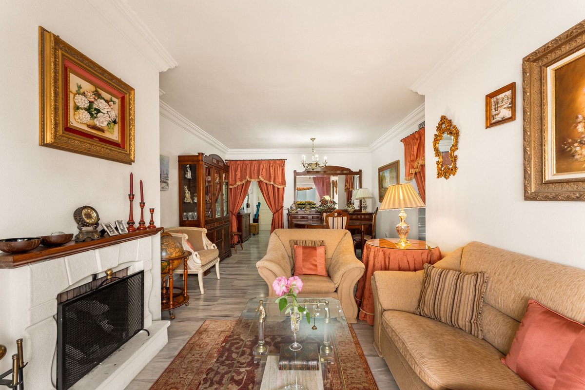 4 Bed Penthouse Duplex in Guadalmina Baja