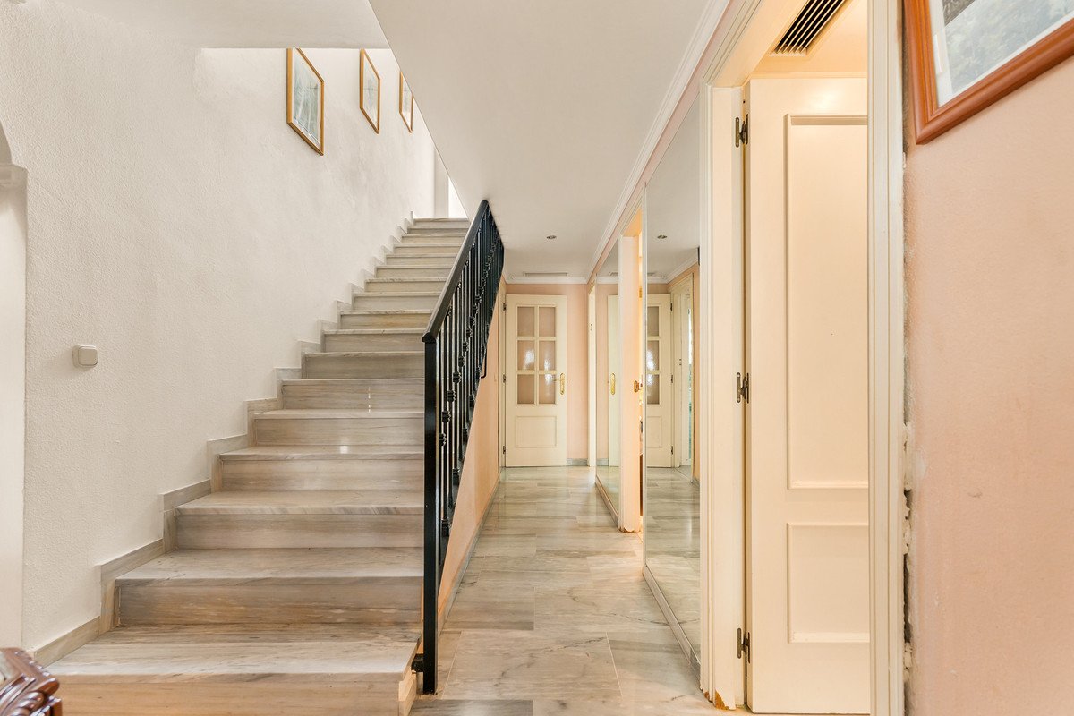4 Bed Penthouse Duplex in Guadalmina Baja