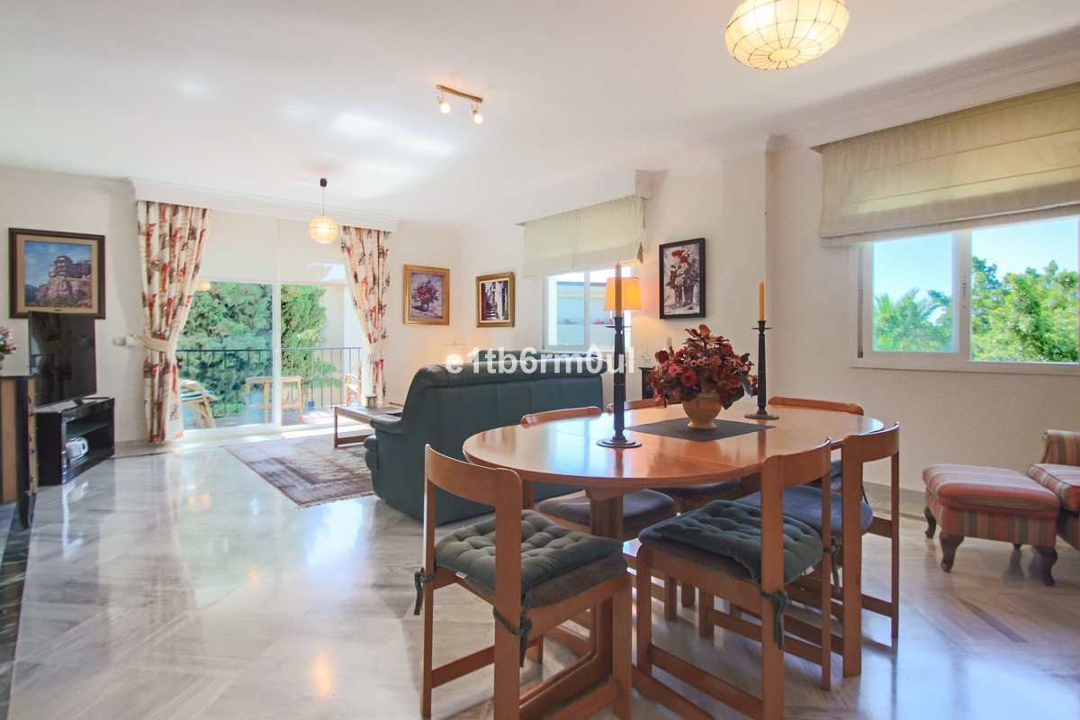 3 Bed Middle Floor Apartment in The Golden Mile