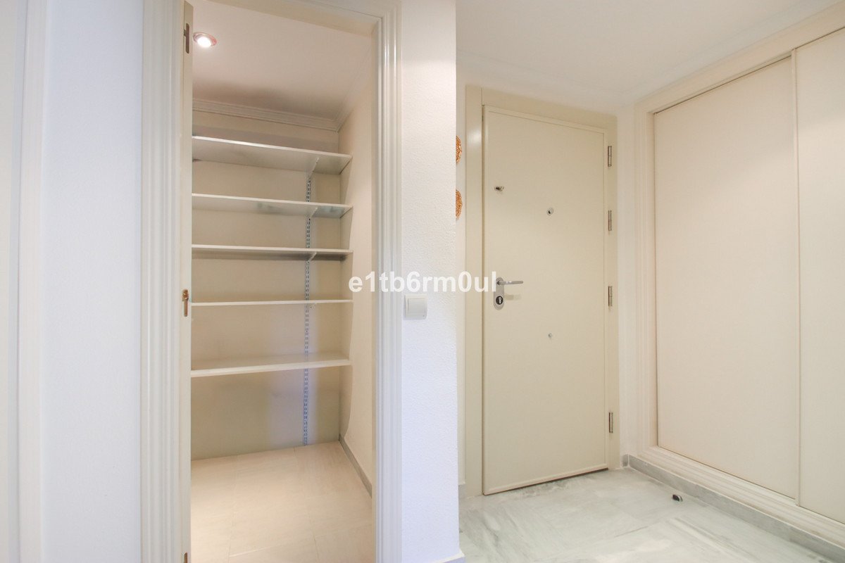 3 Bed Middle Floor Apartment in The Golden Mile