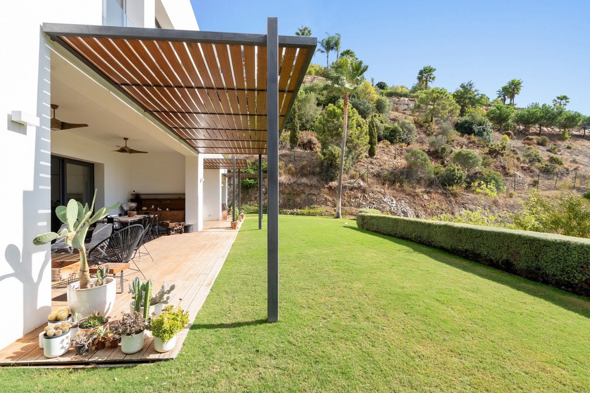 6 Bed Detached Villa in El Madroñal