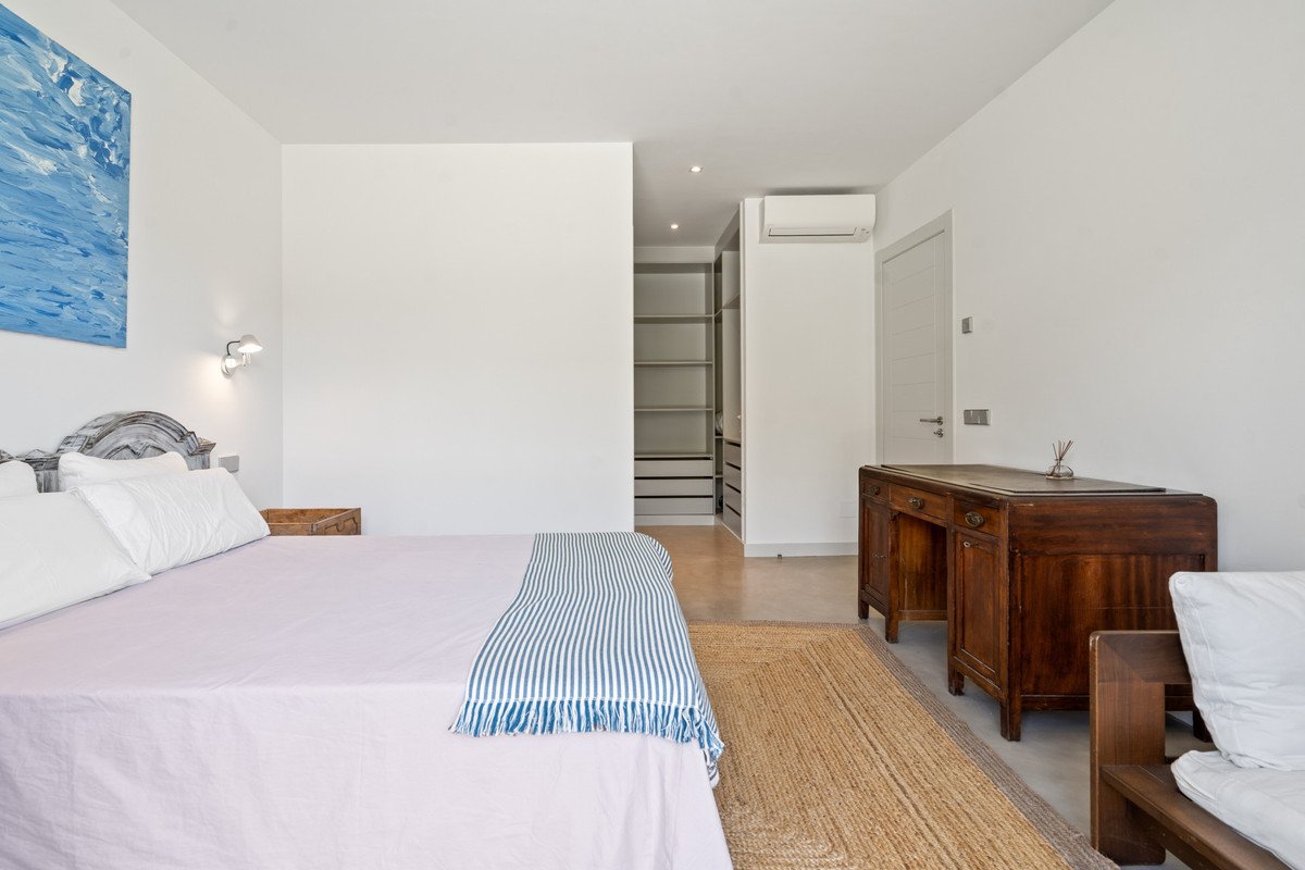 6 Bed Detached Villa in El Madroñal