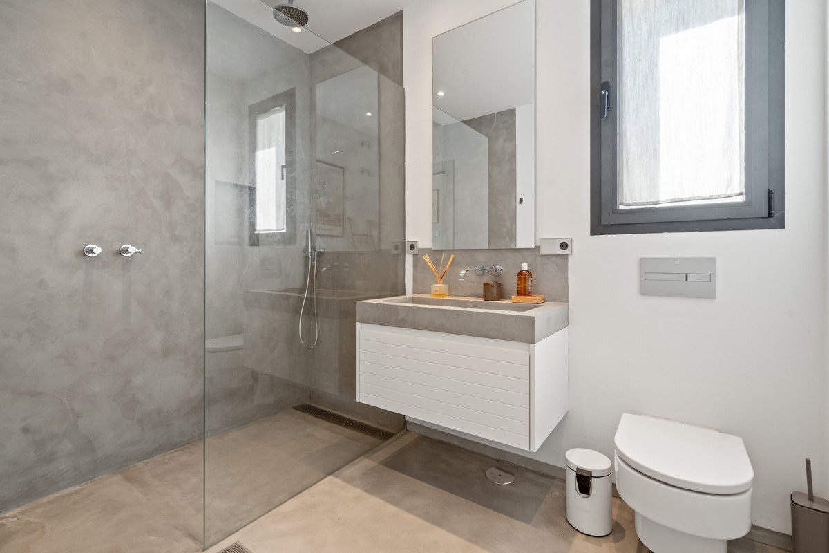 6 Bed Detached Villa in El Madroñal