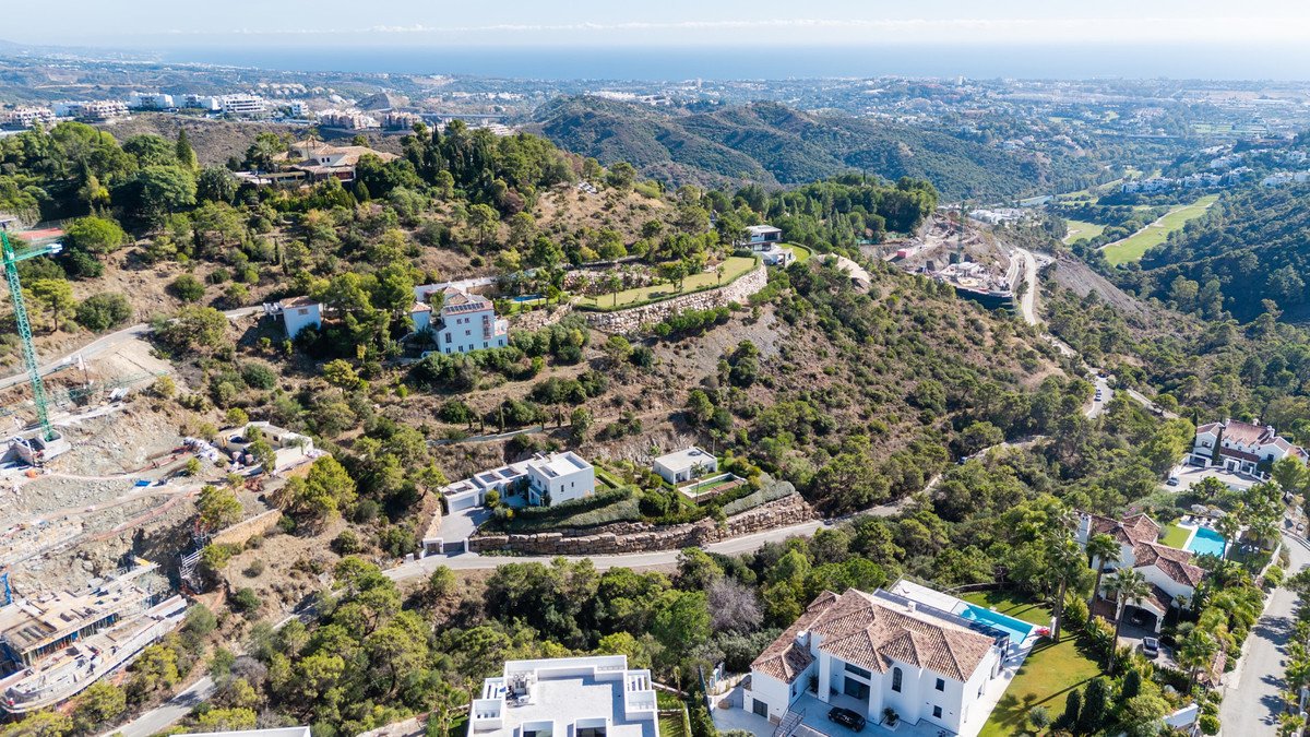 6 Bed Detached Villa in El Madroñal