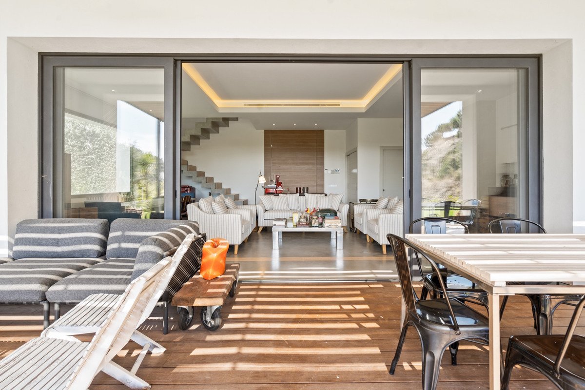 6 Bed Detached Villa in El Madroñal