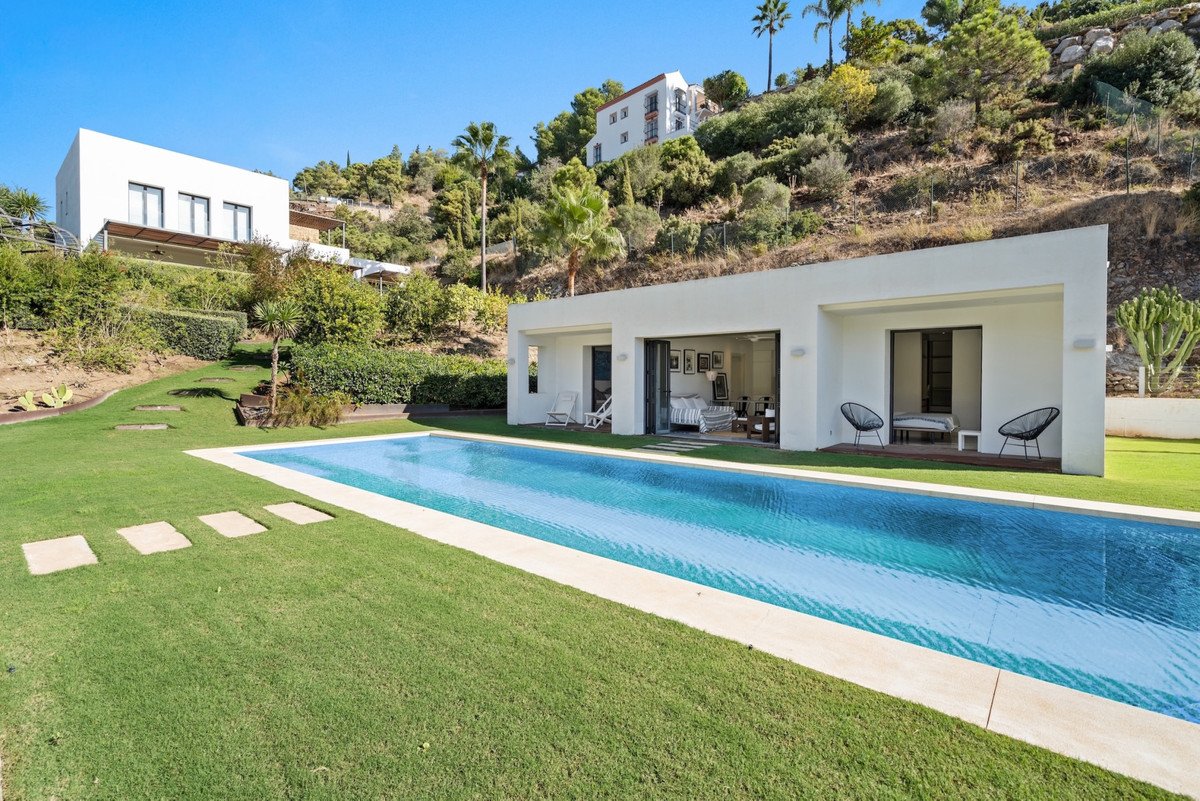 6 Bed Detached Villa in El Madroñal
