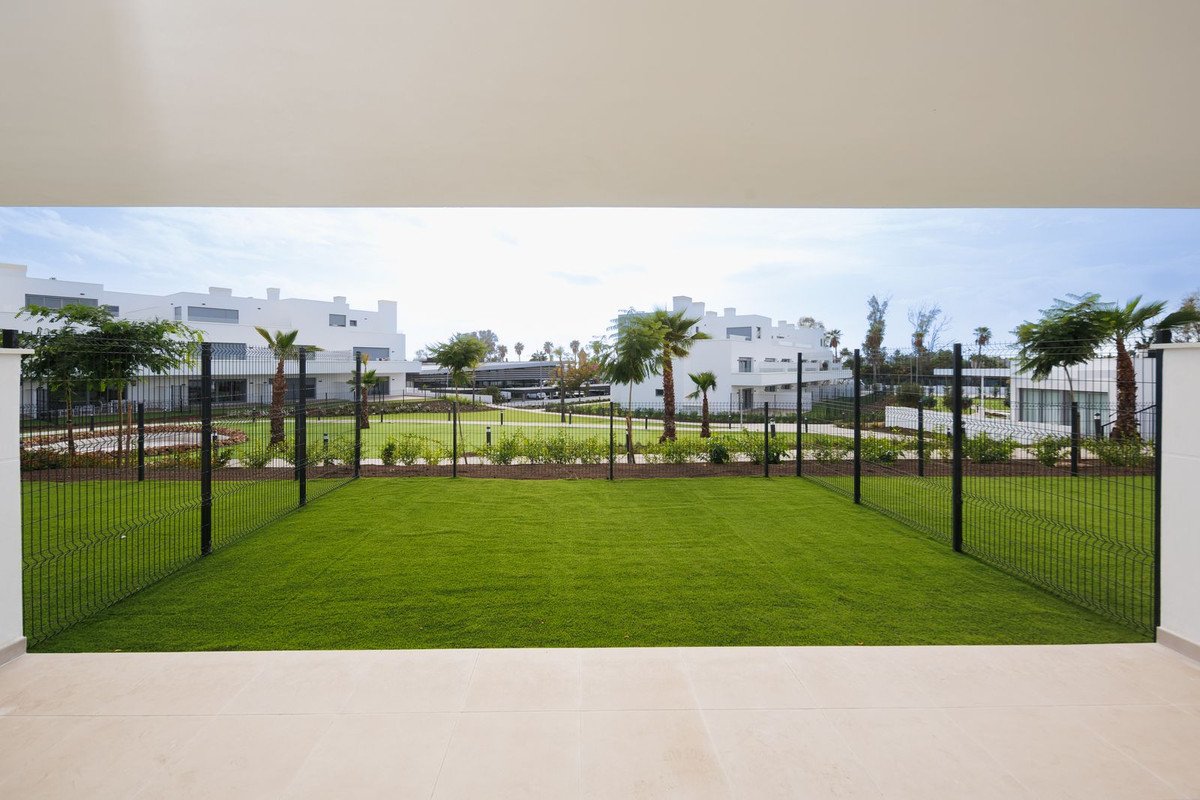 2 Bed Ground Floor Apartment in Cancelada