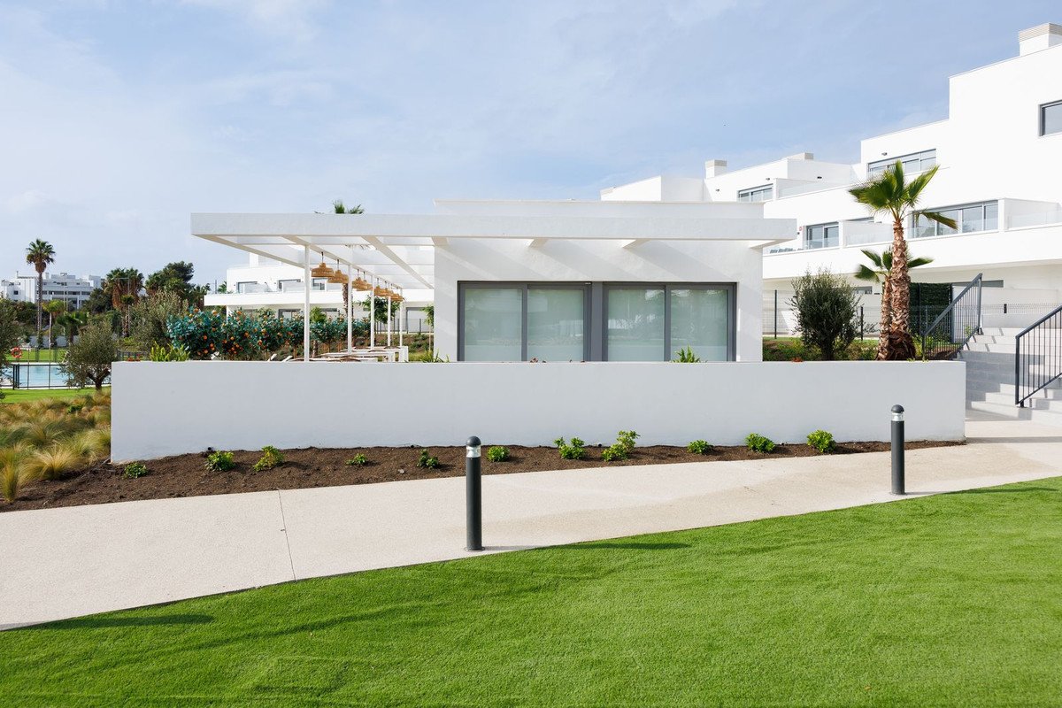 2 Bed Ground Floor Apartment in Cancelada