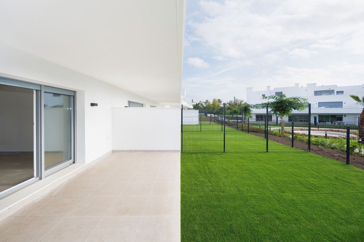 2 Bed Ground Floor Apartment in Cancelada