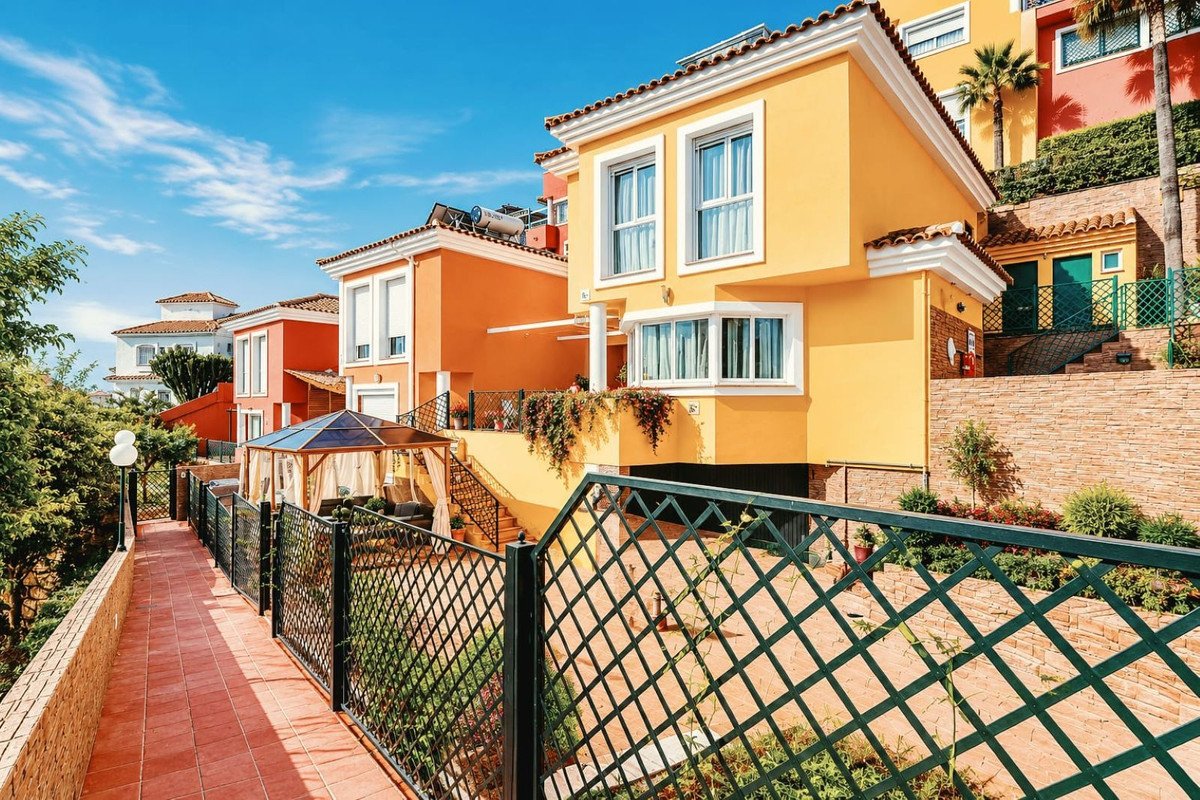 3 Bed Townhouse in Torremar