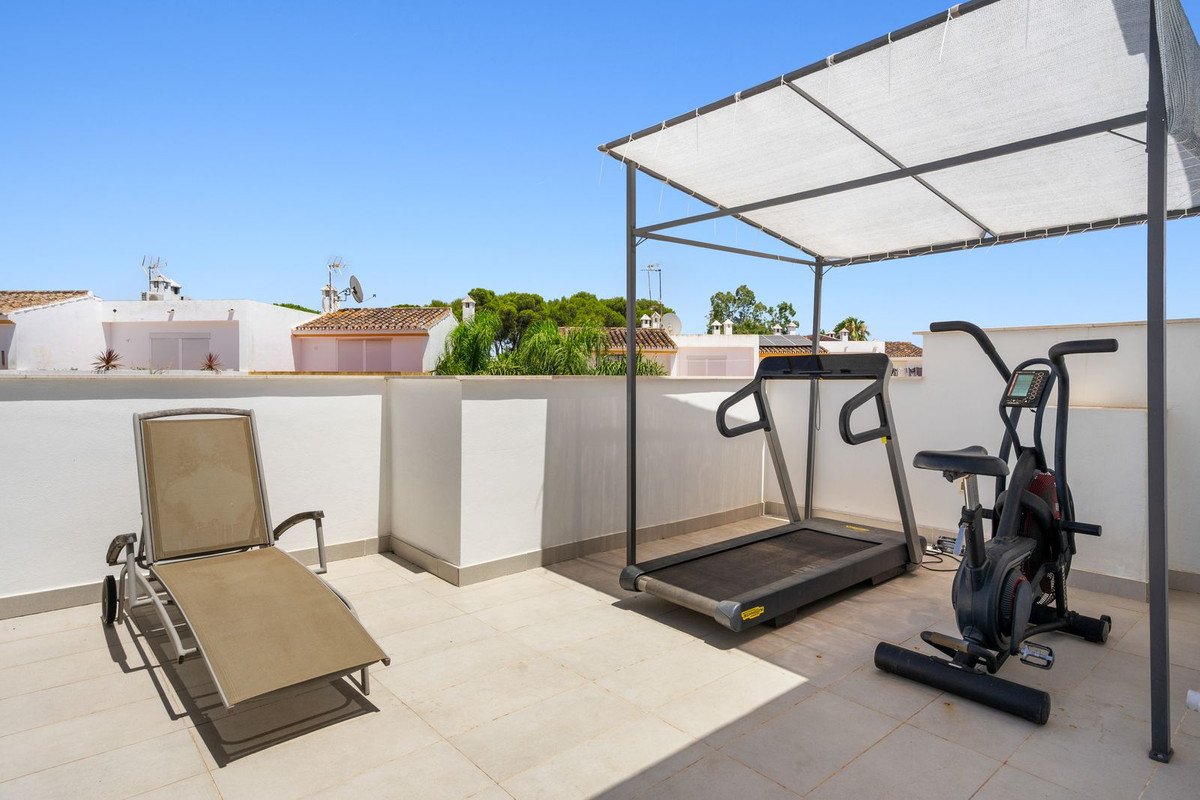 4 Bed Townhouse in Estepona