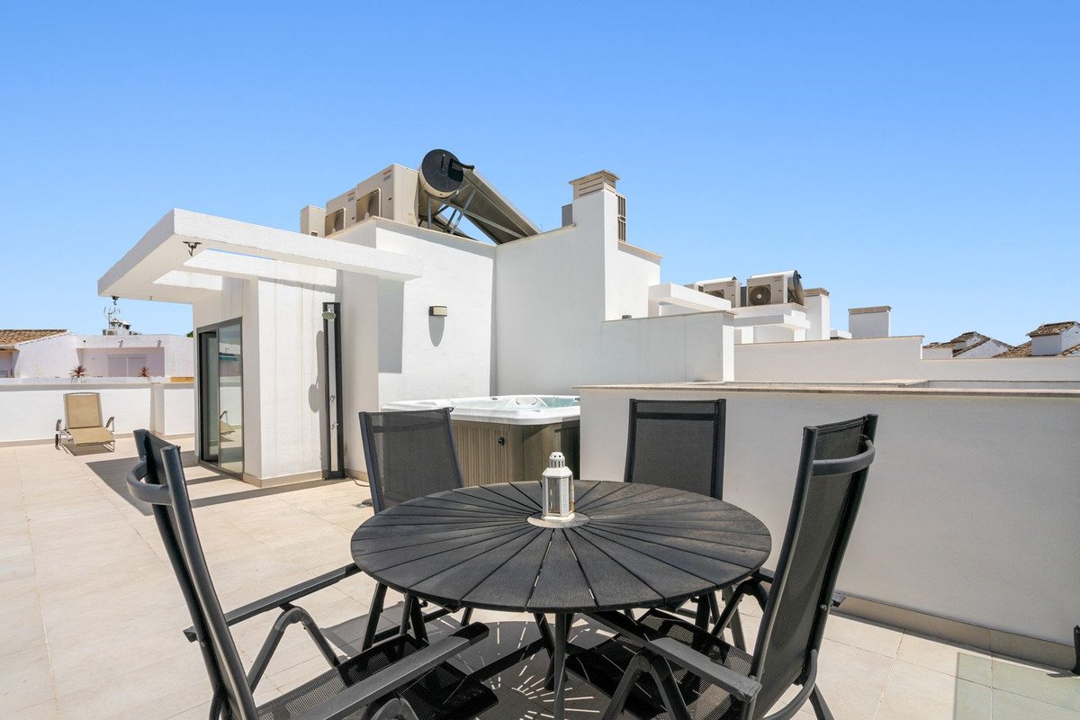 4 Bed Townhouse in Estepona