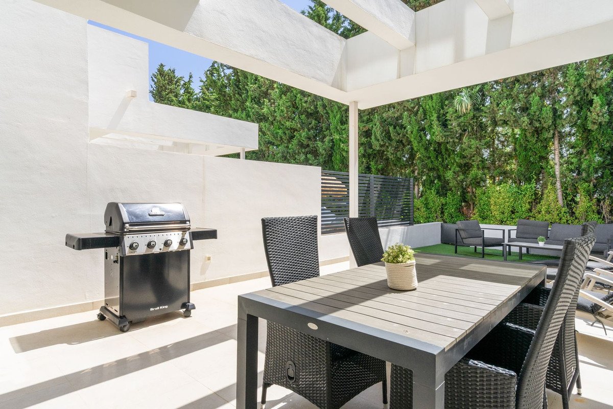 4 Bed Townhouse in Estepona