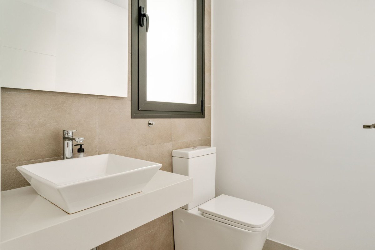 4 Bed Townhouse in Estepona