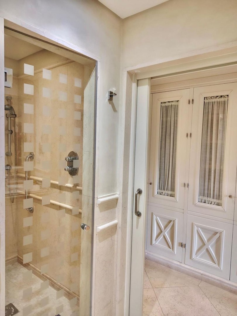 3 Bed Middle Floor Apartment in Estepona