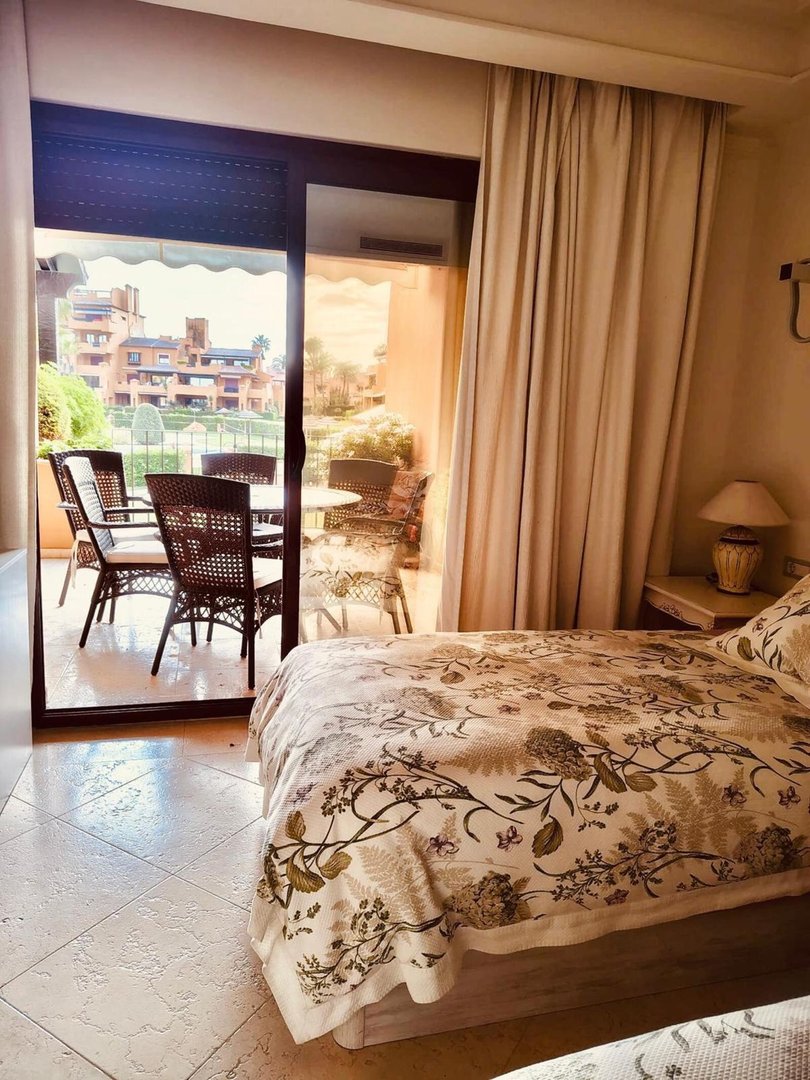 3 Bed Middle Floor Apartment in Estepona