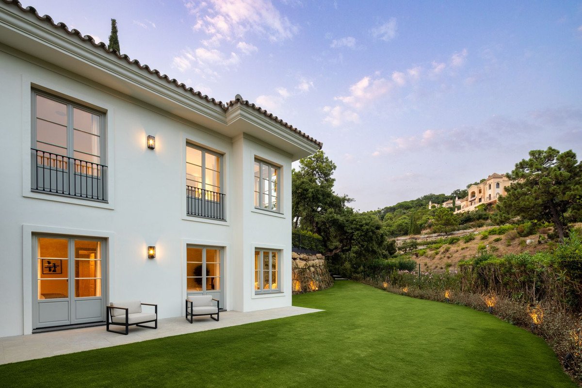 5 Bed Detached Villa in La Zagaleta