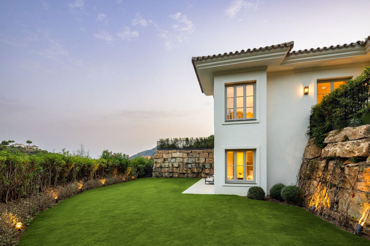 5 Bed Detached Villa in La Zagaleta