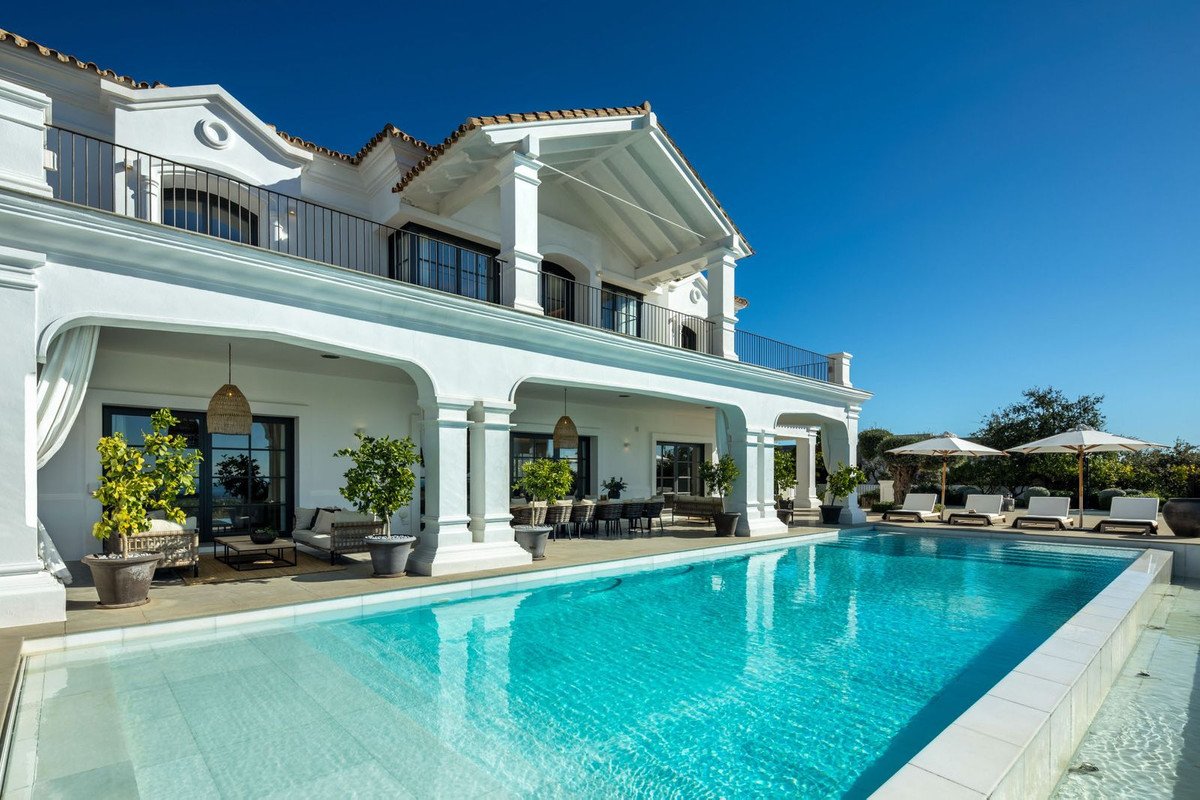 7 Bed Detached Villa in Benahavís