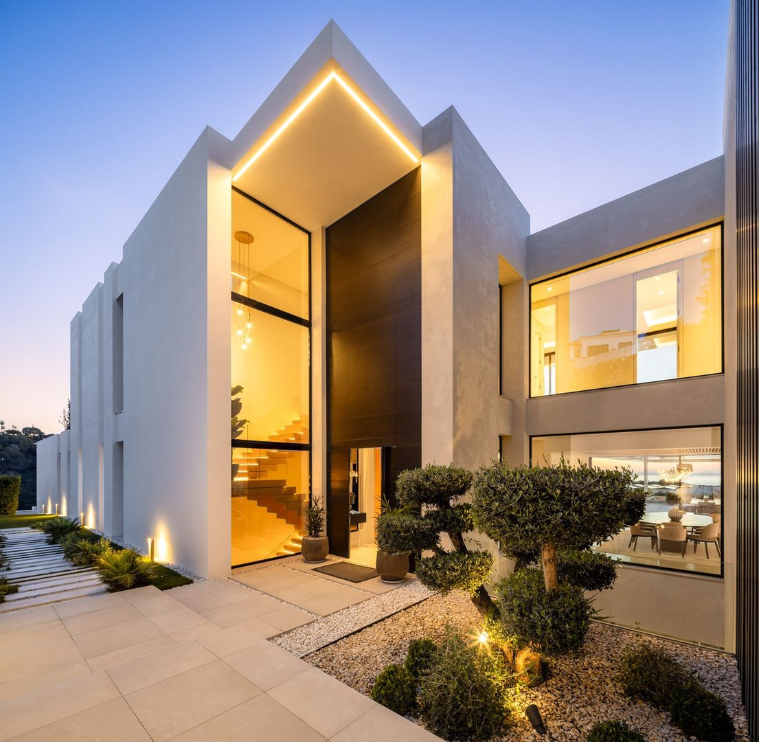 8 Bed Detached Villa in El Madroñal