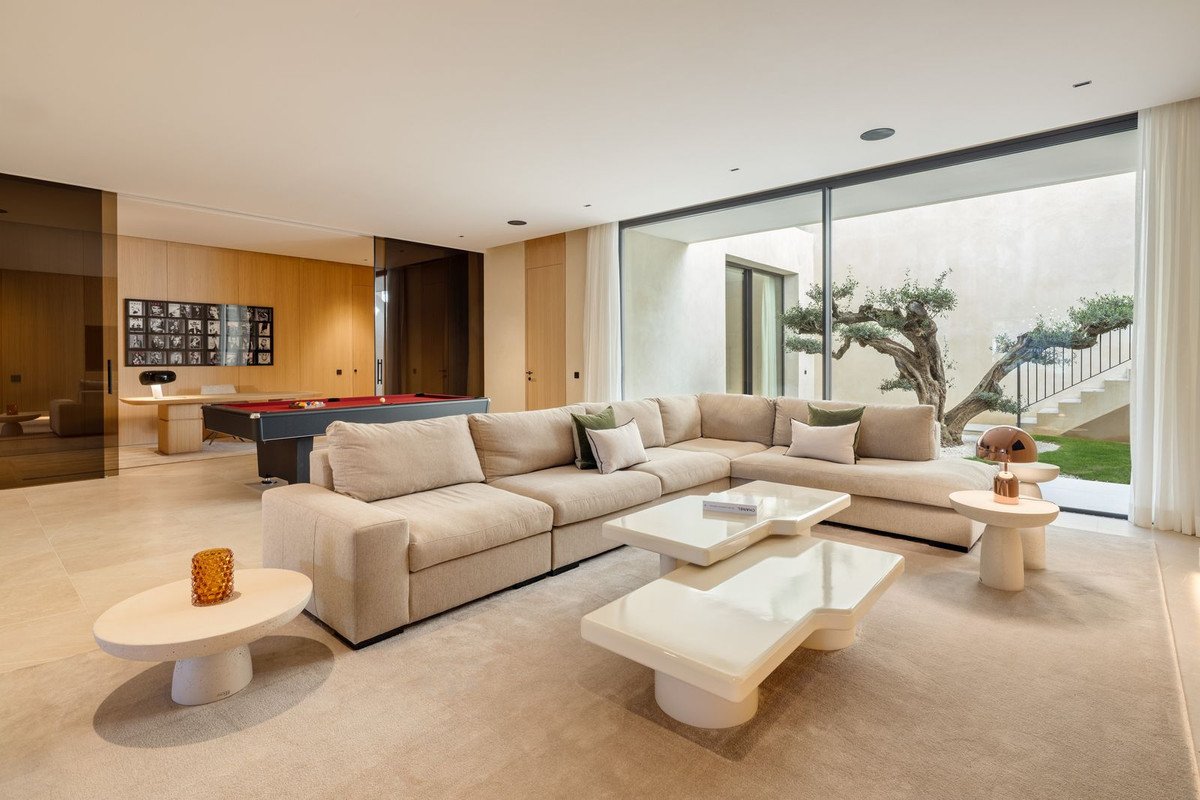 6 Bed Detached Villa in El Madroñal