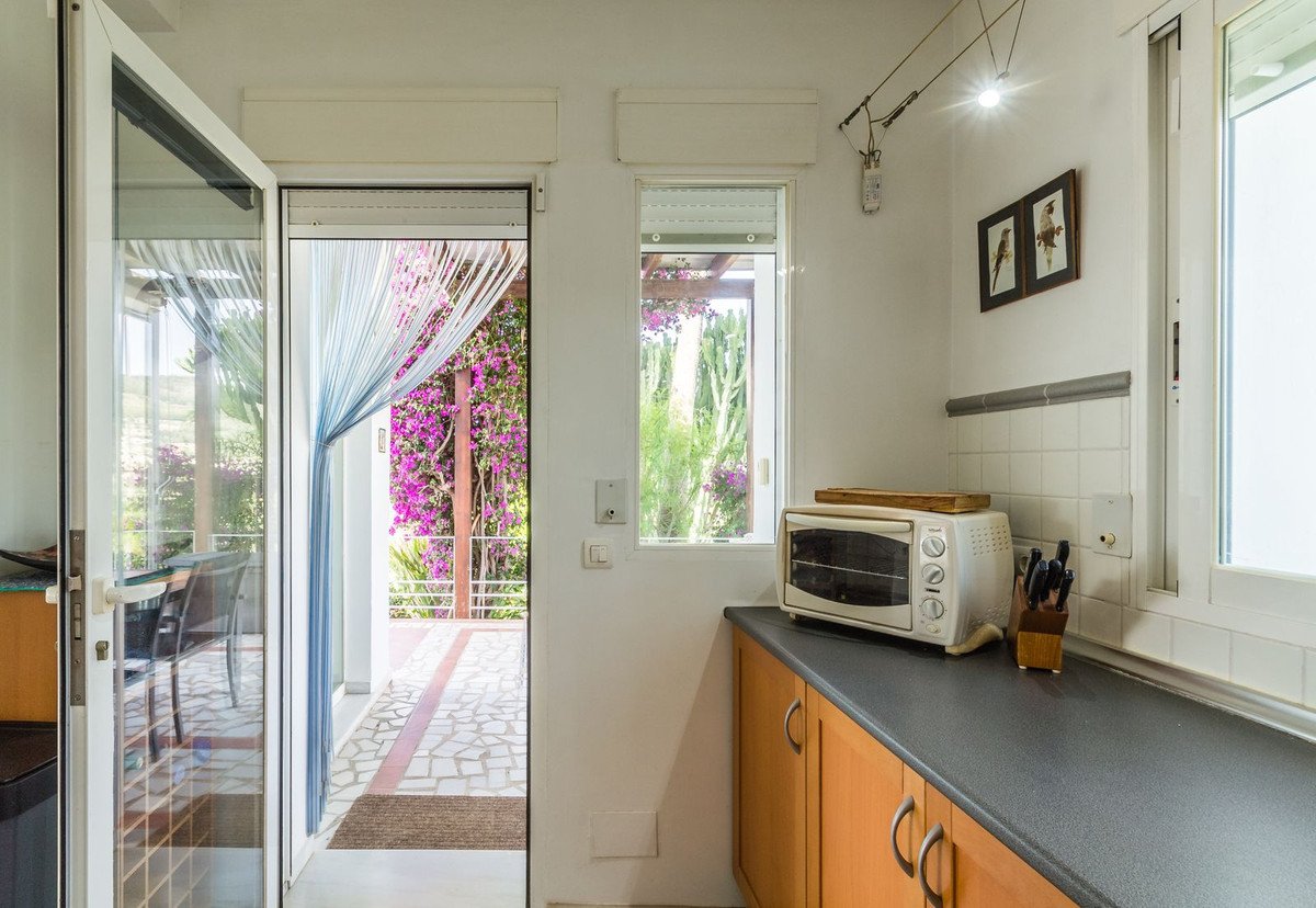 4 Bed Detached Villa in La Herradura