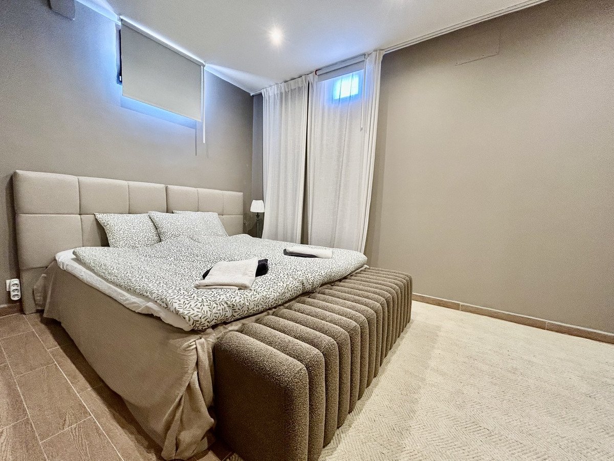 5 Bed Detached Villa in La Zenia