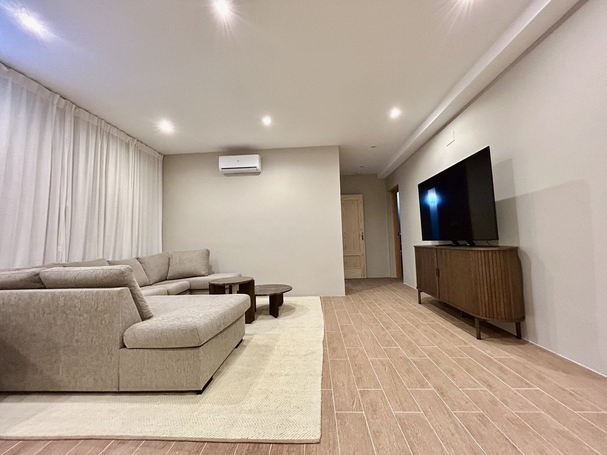 5 Bed Detached Villa in La Zenia
