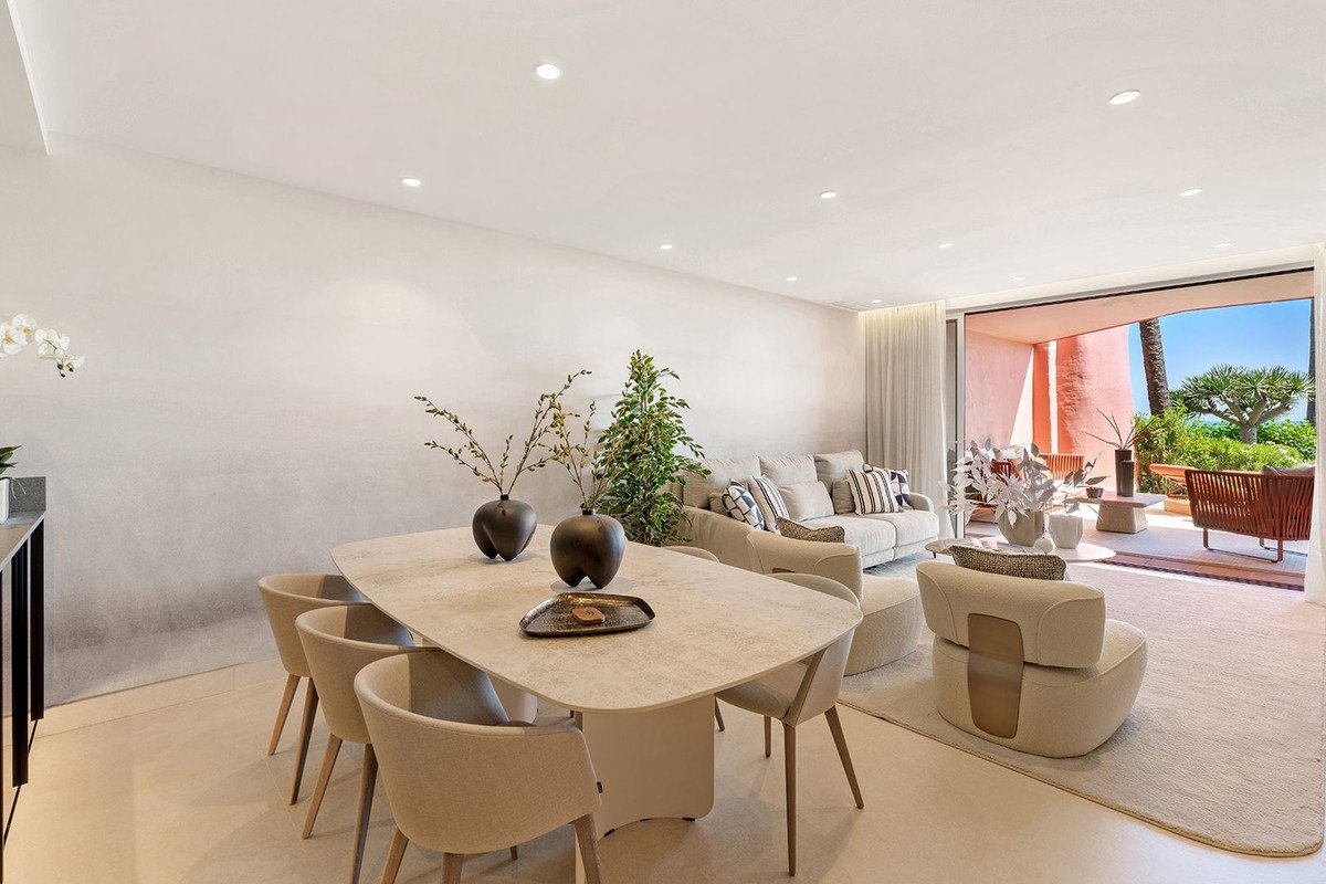 3 Bed Ground Floor Apartment in New Golden Mile