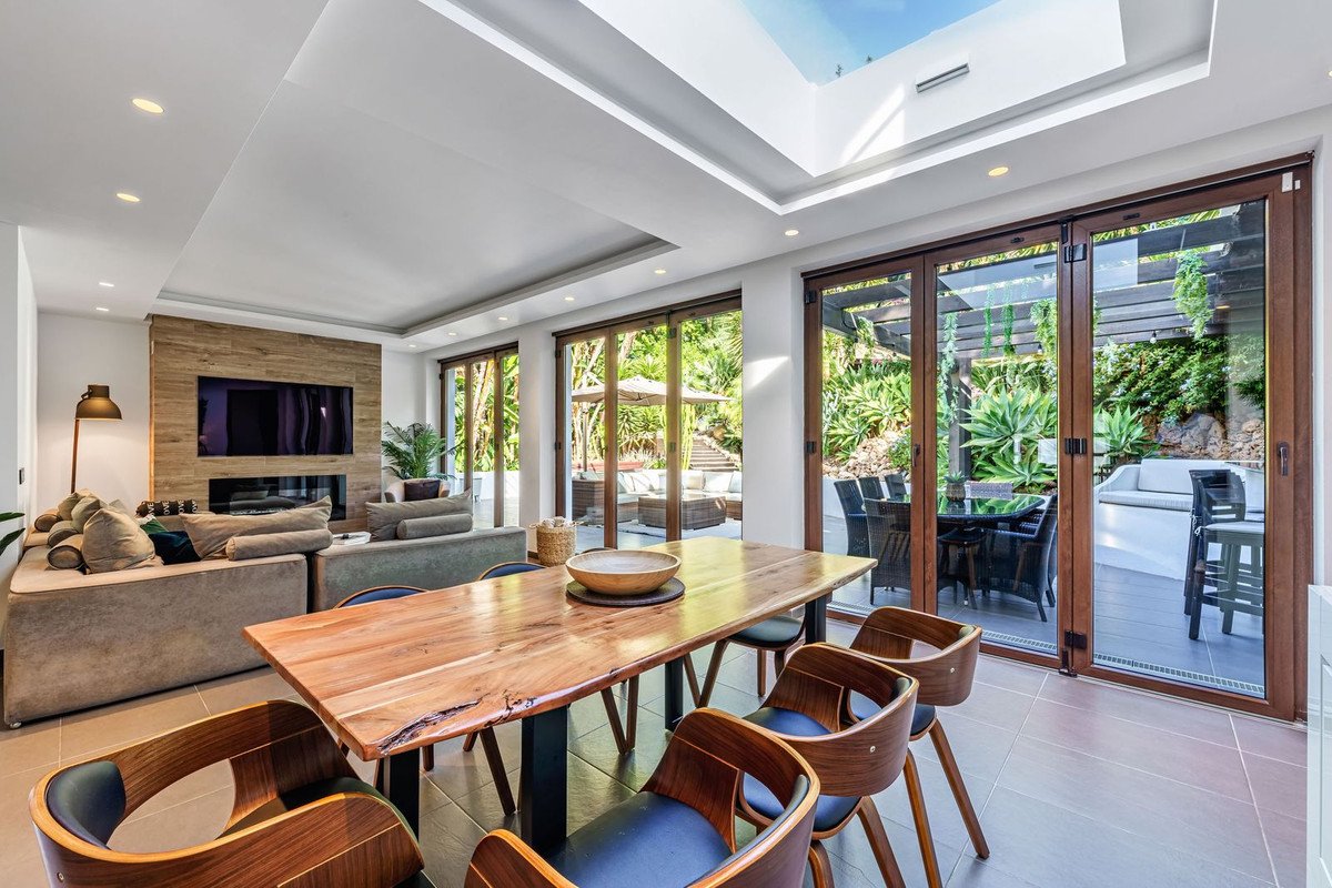 5 Bed Detached Villa in Marbella
