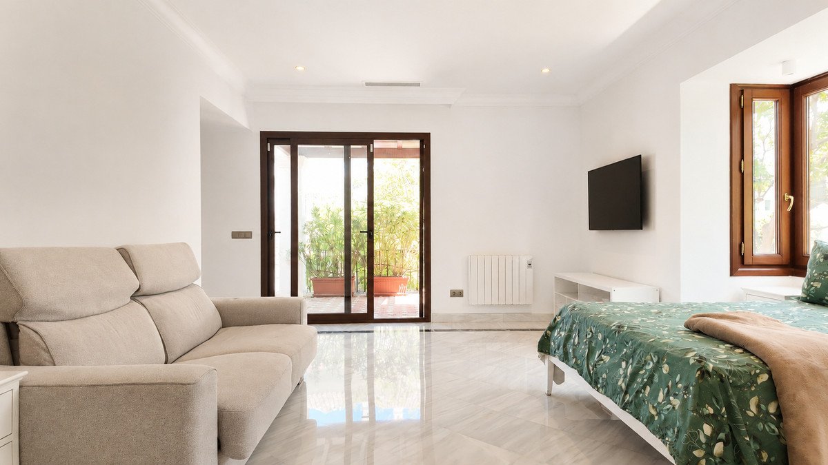 3 Bed Bungalow in The Golden Mile