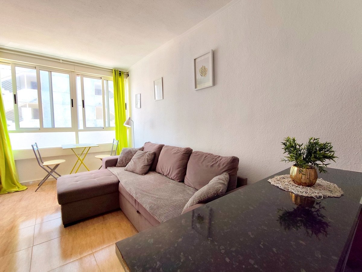 1 Bed Middle Floor Apartment in La Mata