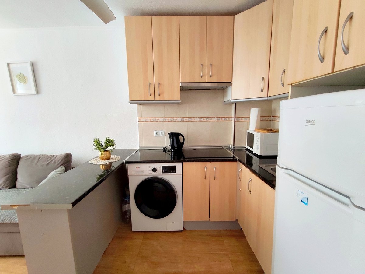 1 Bed Middle Floor Apartment in La Mata