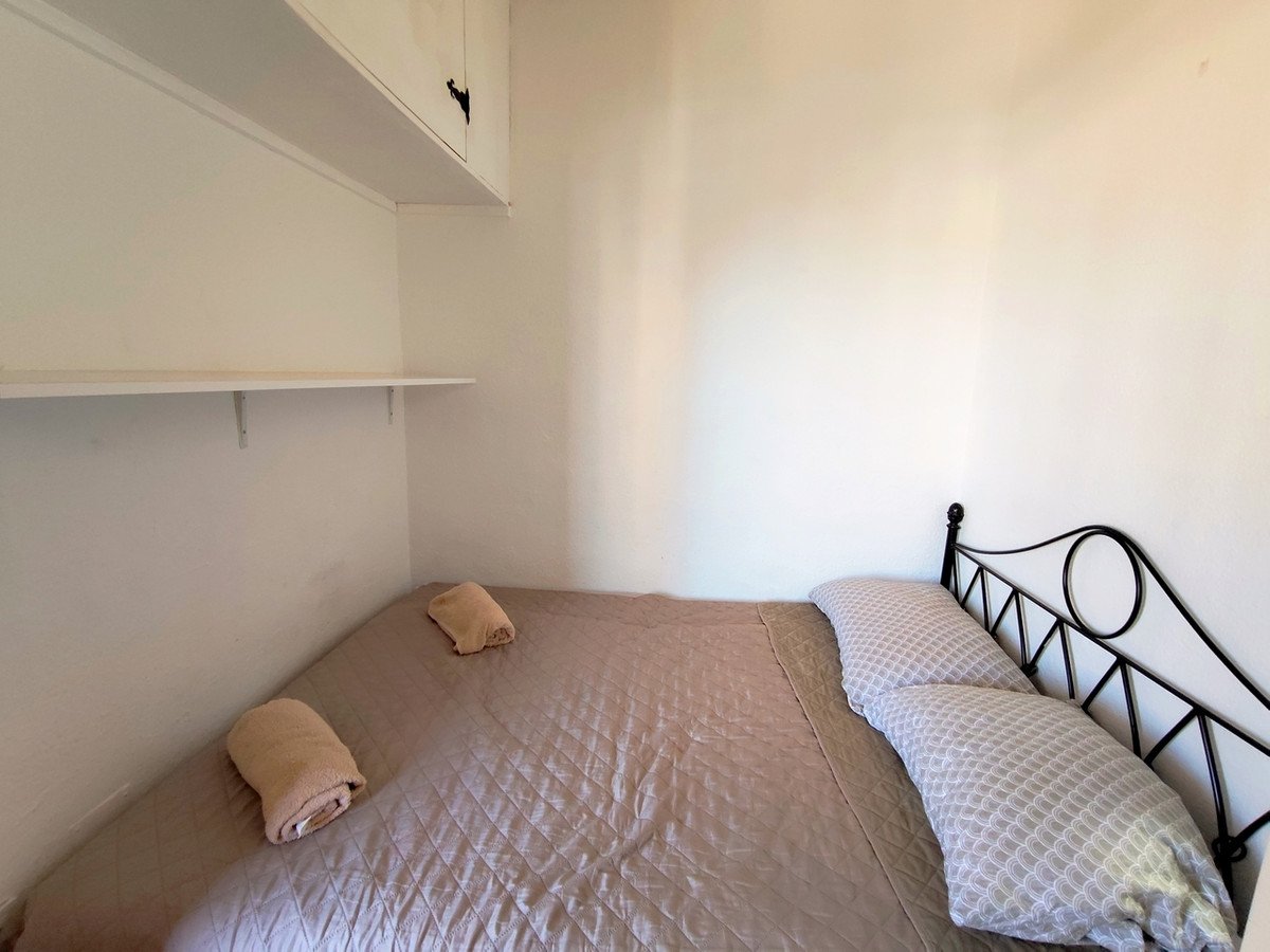 1 Bed Middle Floor Apartment in La Mata