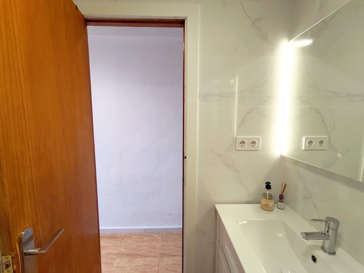 1 Bed Middle Floor Apartment in La Mata