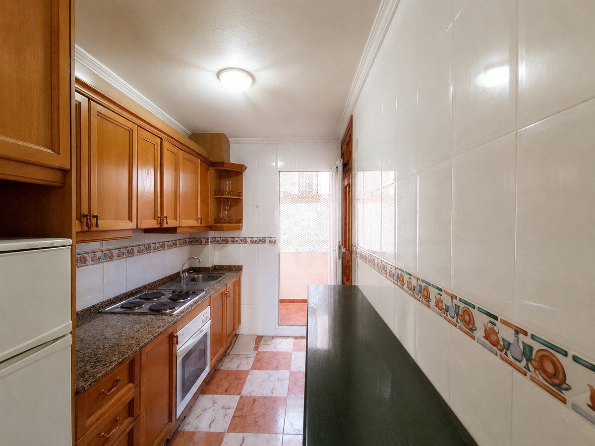 2 Bed Middle Floor Apartment in Villamartin