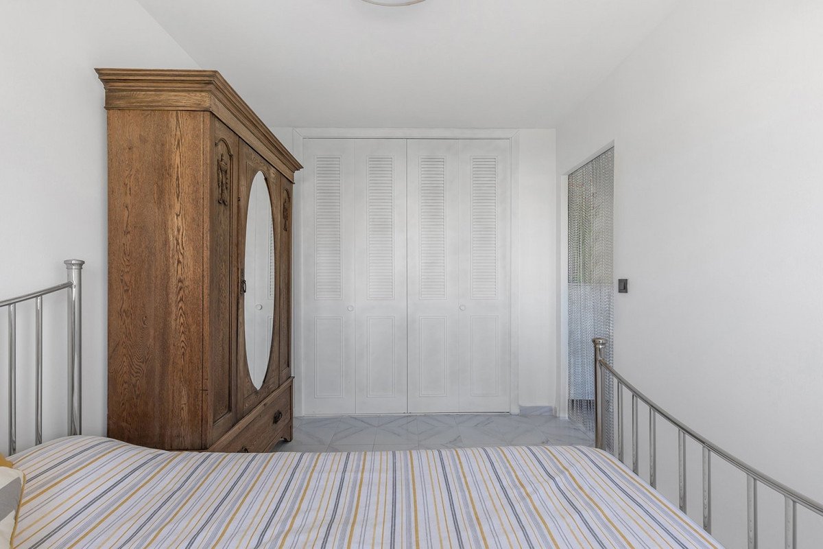 1 Bed Top Floor Apartment in La Mata