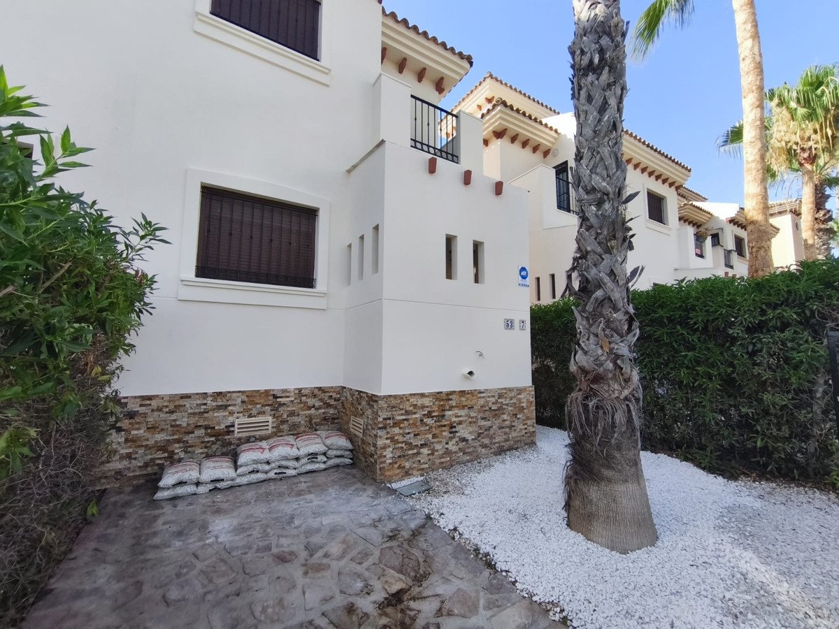 2 Bed Bungalow in La Finca Golf