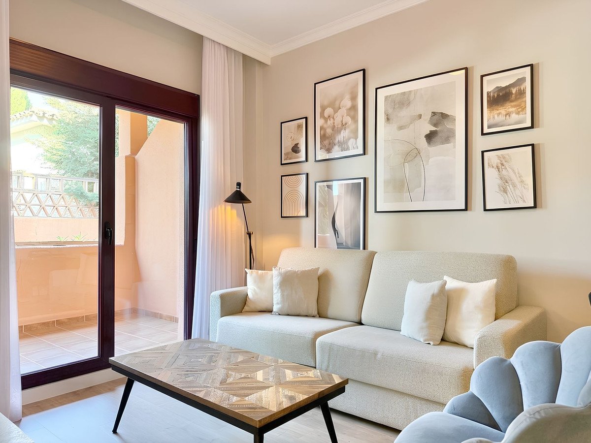 1 Bed Ground Floor Apartment in Benahavís