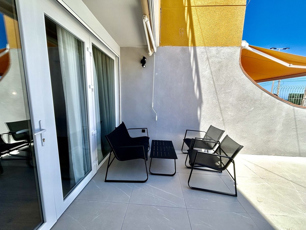 2 Bed Ground Floor Apartment in Torrevieja